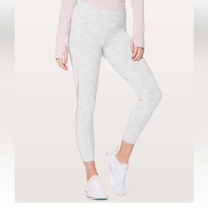 Lululemon Train Time legging in Space Nimbus Battleship / Ice Grey in size 2